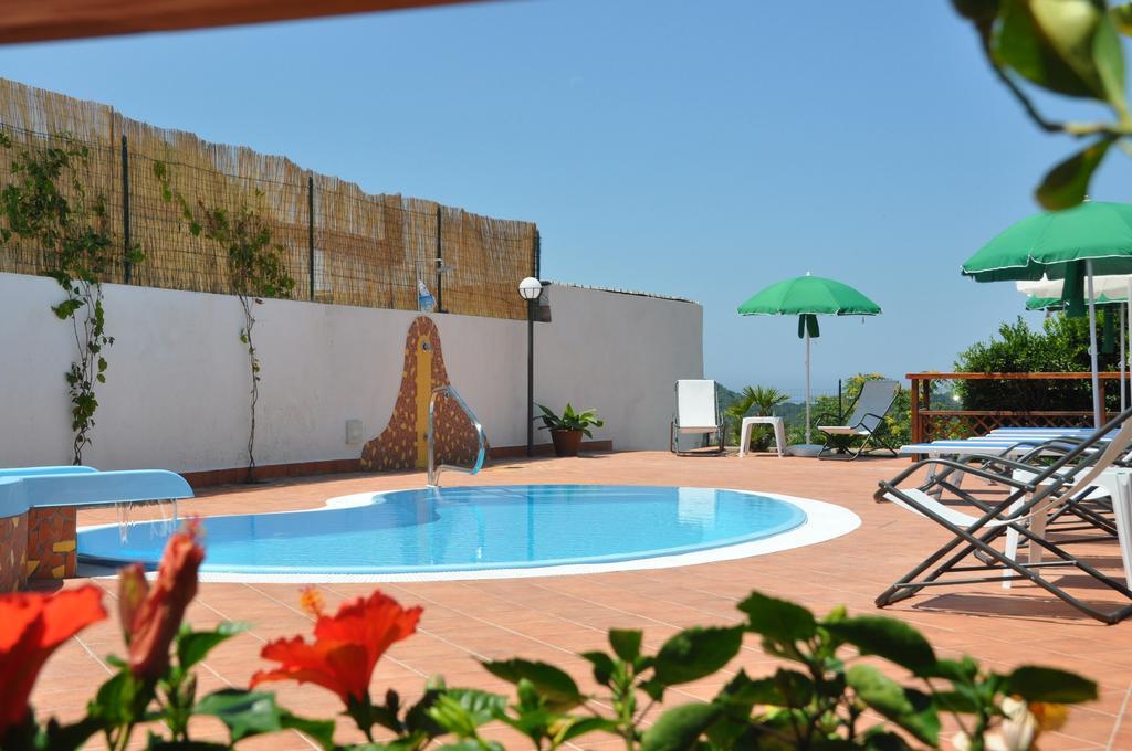 Bed & Breakfast Erade 2*