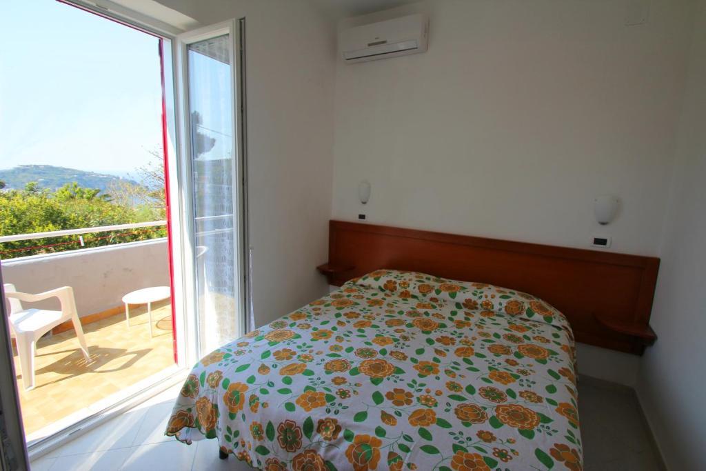 Erade Bed & Breakfast 2*
